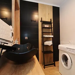 https://apartament-przy-latarni-morskiej-kolobrzeg.kolobrzeghotels.com